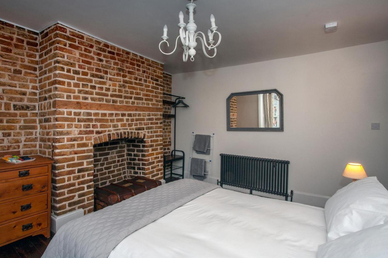Trinity Square, Margate Apartment Екстериор снимка