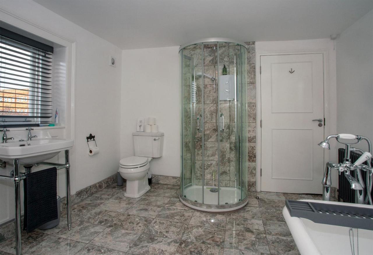 Trinity Square, Margate Apartment Екстериор снимка